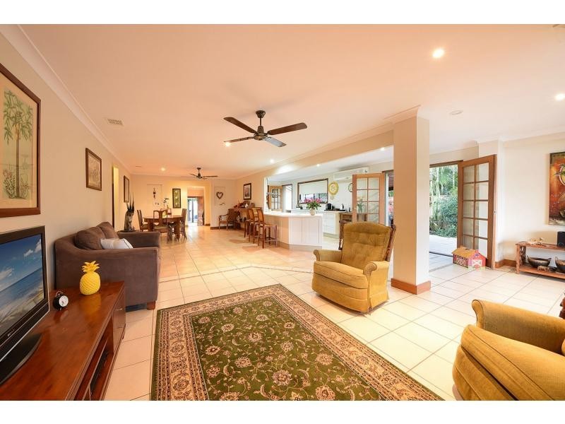 54 Honeyeater Drive, Burleigh Waters QLD 4220