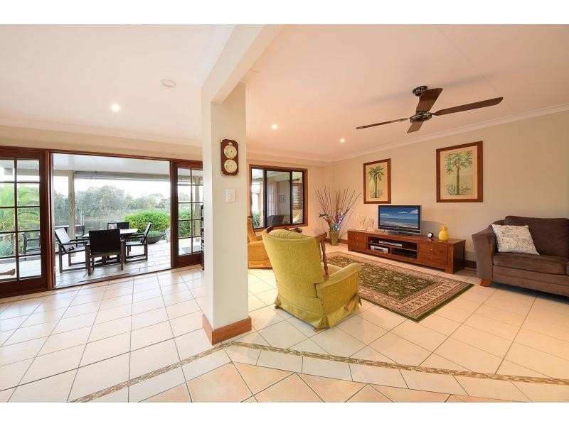 54 Honeyeater Drive, Burleigh Waters QLD 4220