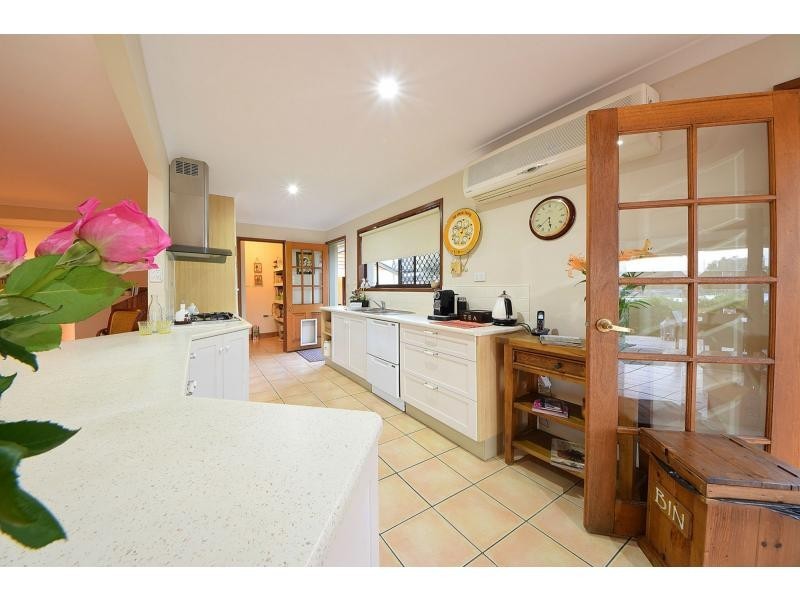 54 Honeyeater Drive, Burleigh Waters QLD 4220