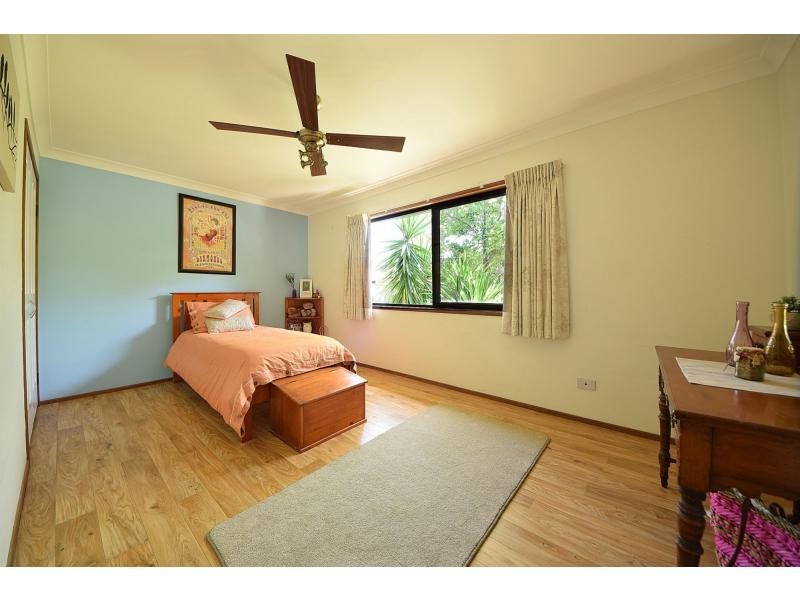 54 Honeyeater Drive, Burleigh Waters QLD 4220