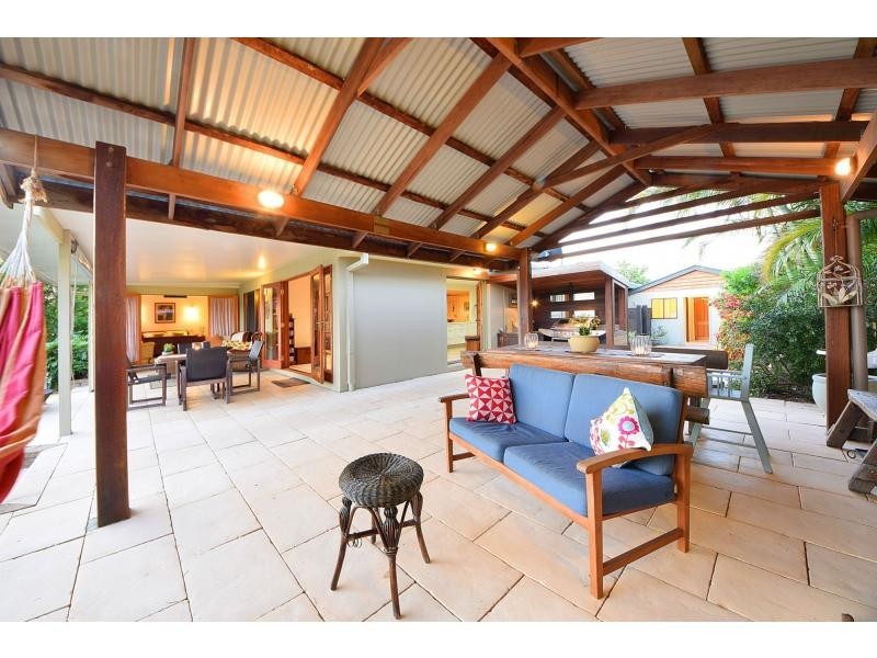 54 Honeyeater Drive, Burleigh Waters QLD 4220