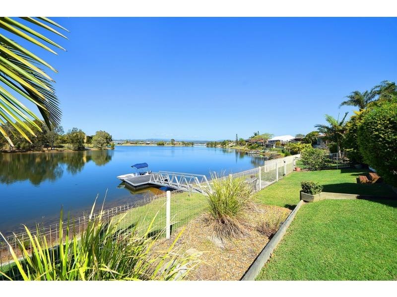 54 Honeyeater Drive, Burleigh Waters QLD 4220