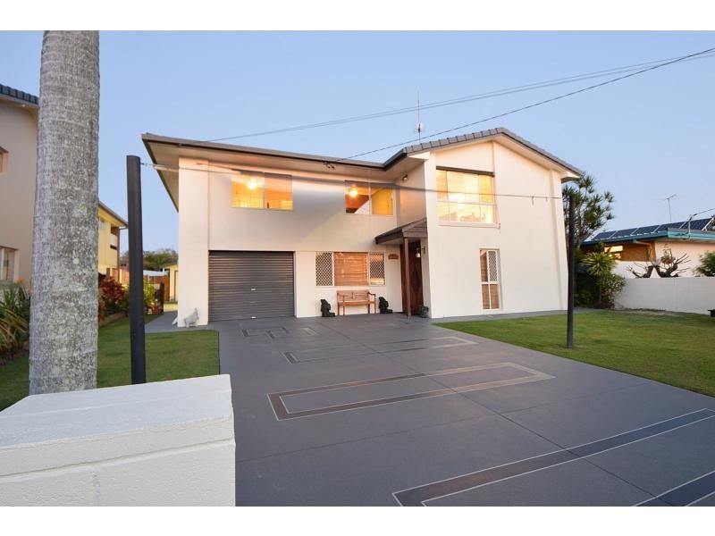 14 Eagle Avenue, Burleigh Waters QLD 4220