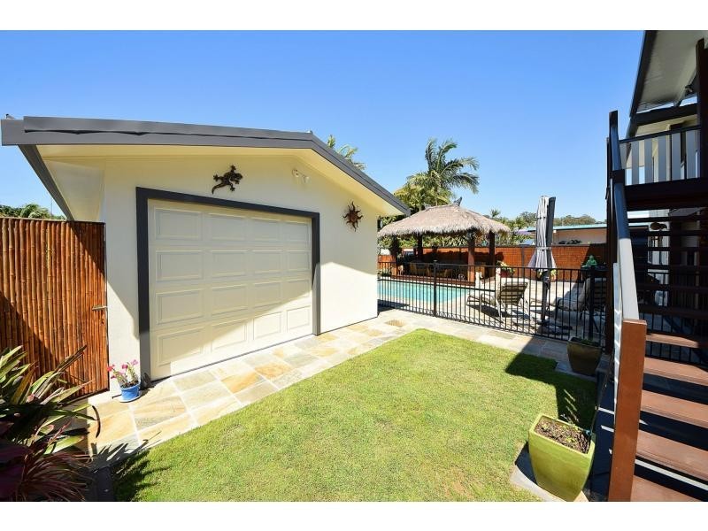 14 Eagle Avenue, Burleigh Waters QLD 4220