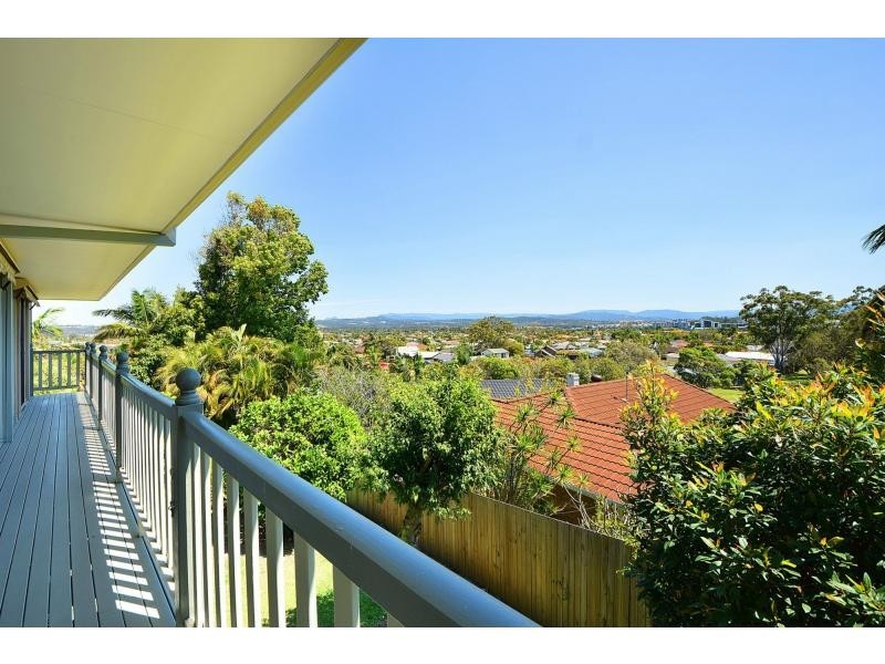 5 Kaydee Court, Miami QLD 4220