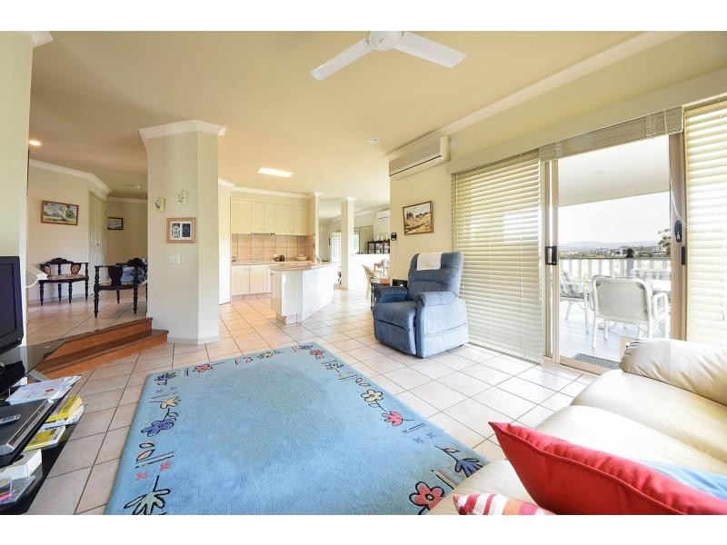 5 Kaydee Court, Miami QLD 4220