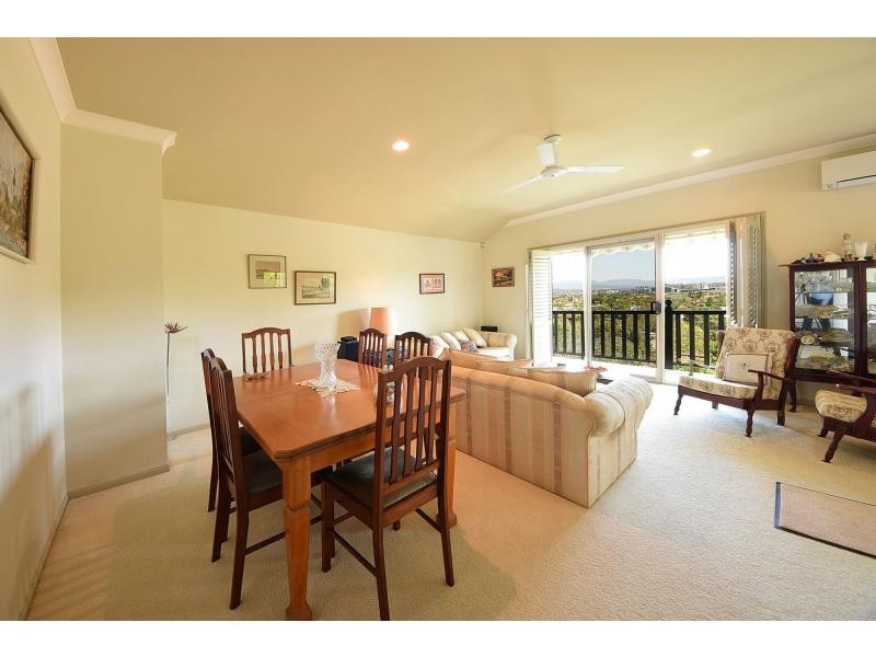 5 Kaydee Court, Miami QLD 4220