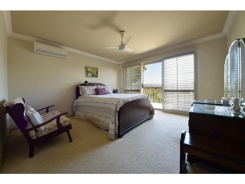 5 Kaydee Court, Miami QLD 4220