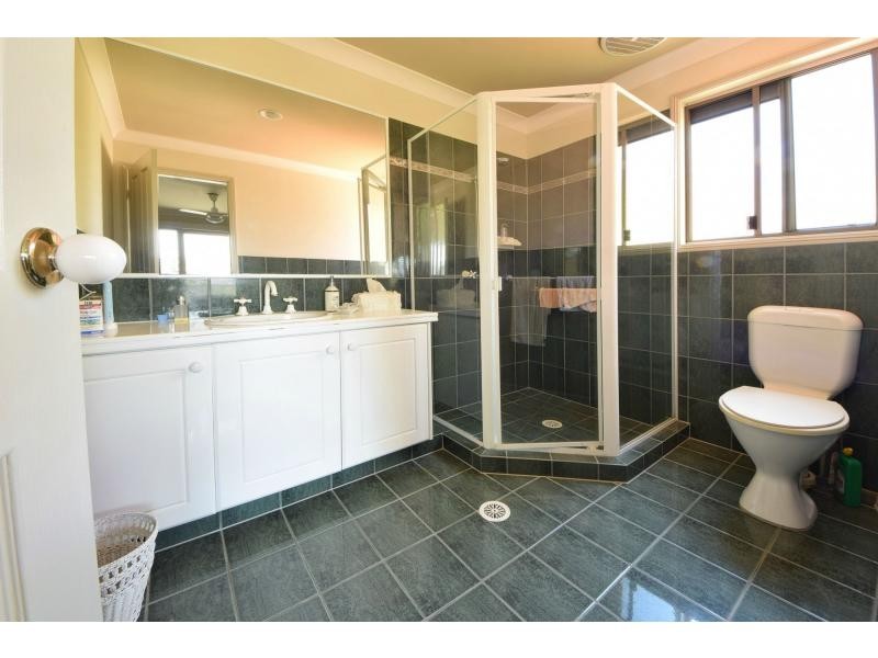 5 Kaydee Court, Miami QLD 4220