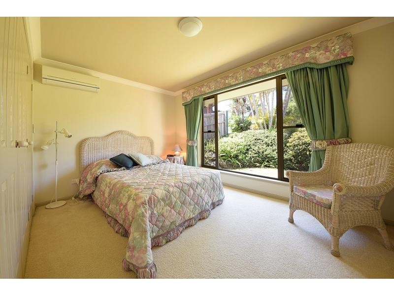 5 Kaydee Court, Miami QLD 4220