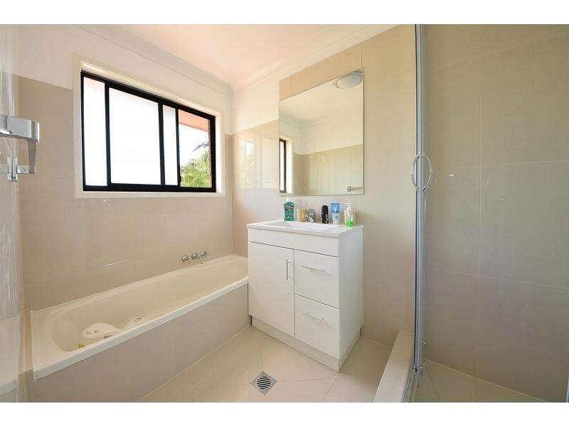 5/31 Armrick Avenue, Broadbeach QLD 4218