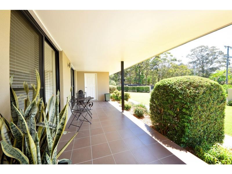 2 Bradley Avenue, Miami QLD 4220
