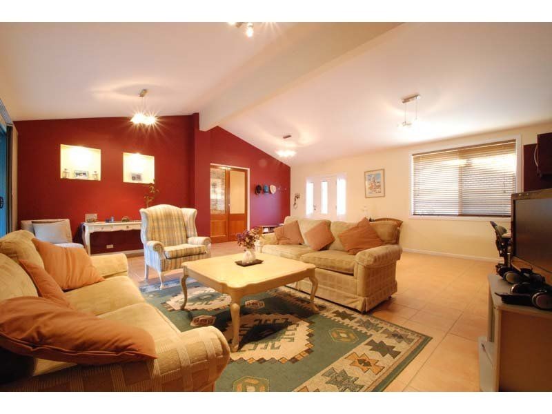 74 Acanthus Avenue, Burleigh Heads QLD 4220