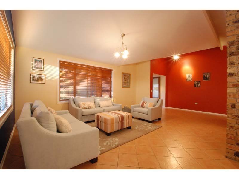 74 Acanthus Avenue, Burleigh Heads QLD 4220