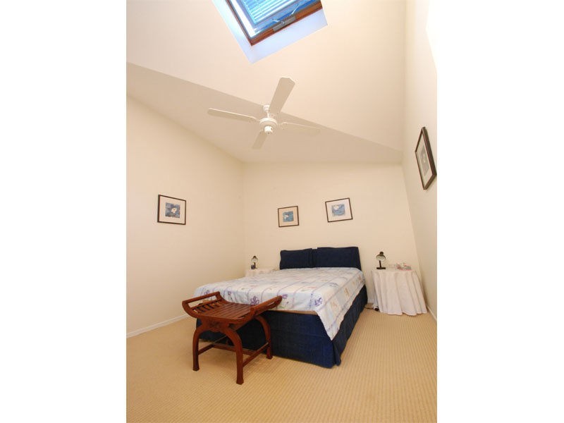 74 Acanthus Avenue, Burleigh Heads QLD 4220