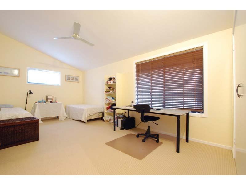 74 Acanthus Avenue, Burleigh Heads QLD 4220