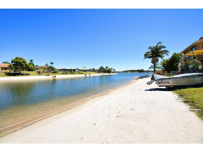 43 Kingfisher Crescent, Burleigh Waters QLD 4220