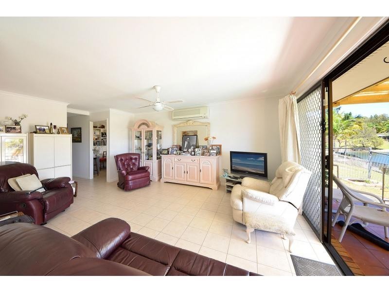 43 Kingfisher Crescent, Burleigh Waters QLD 4220