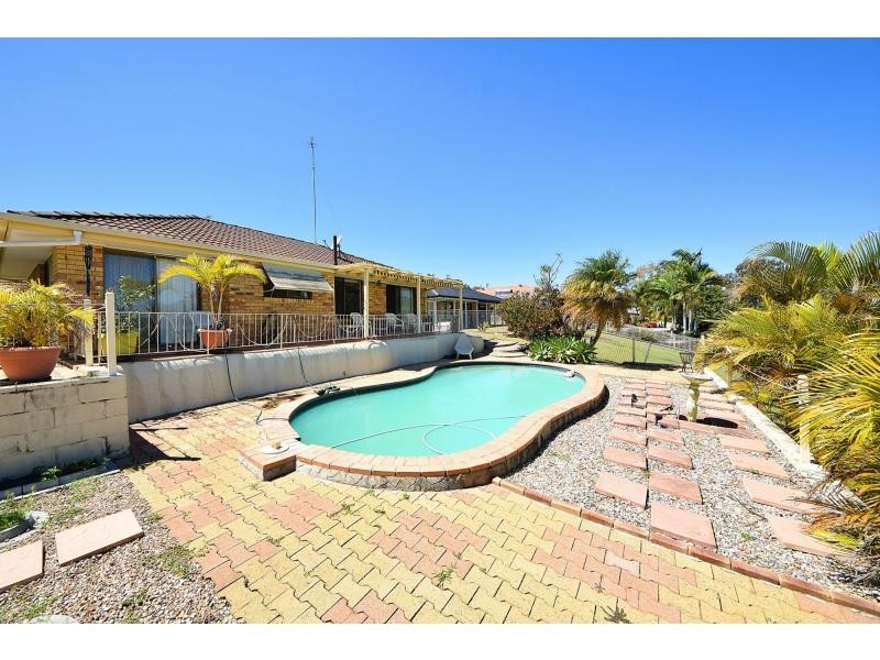 43 Kingfisher Crescent, Burleigh Waters QLD 4220