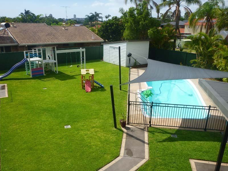 8 Violet Court, Miami QLD 4220