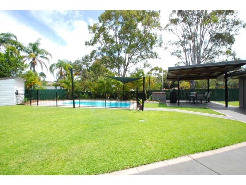 8 Violet Court, Miami QLD 4220