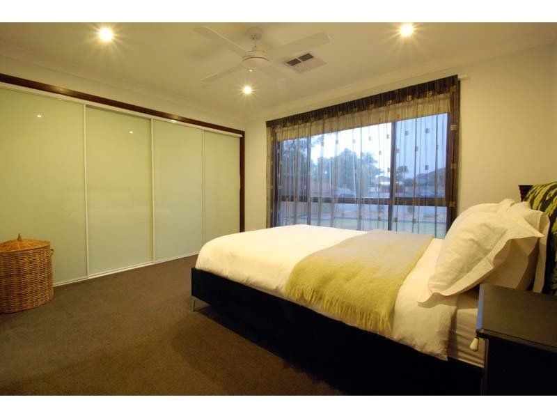 8 Violet Court, Miami QLD 4220