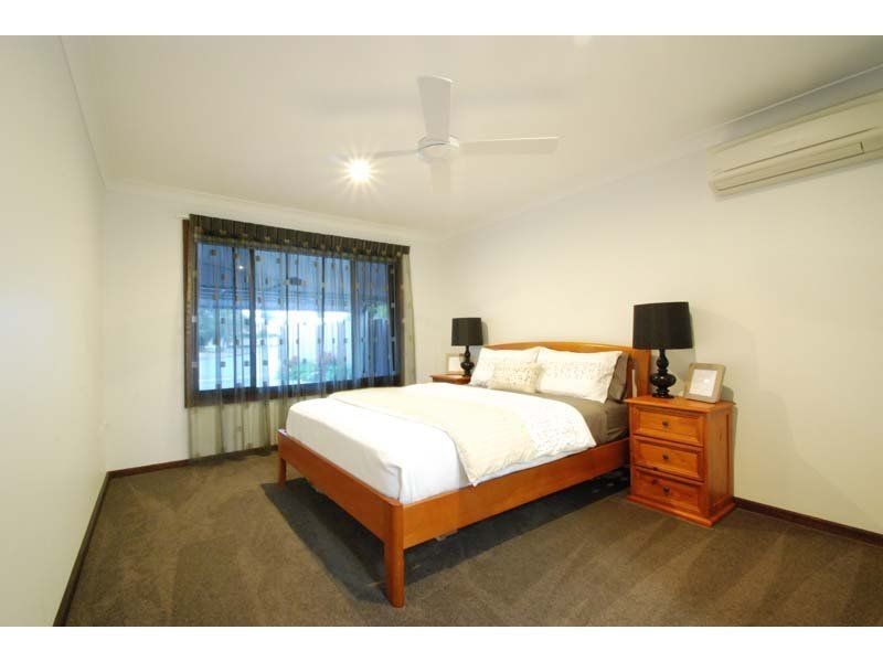 8 Violet Court, Miami QLD 4220
