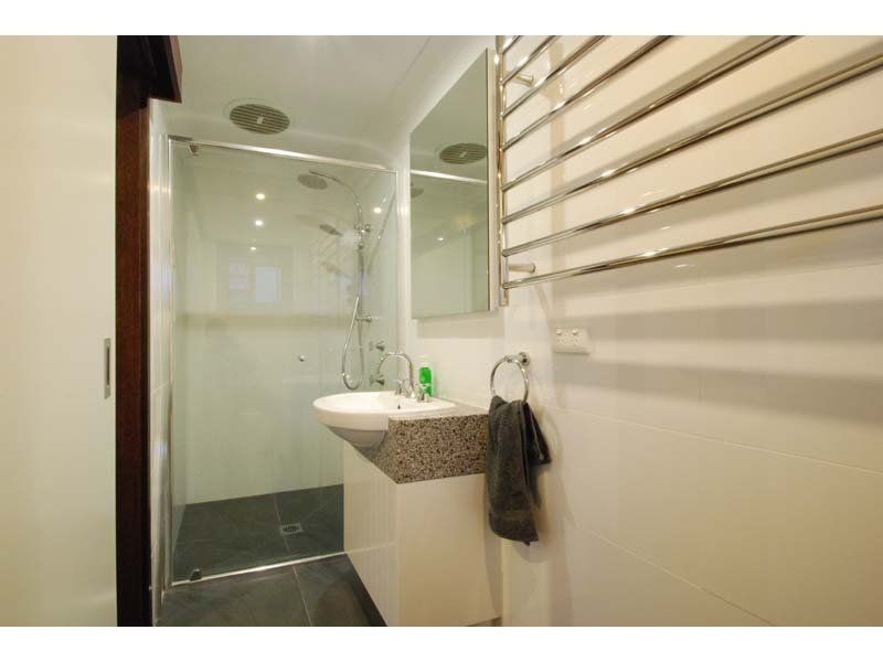 8 Violet Court, Miami QLD 4220