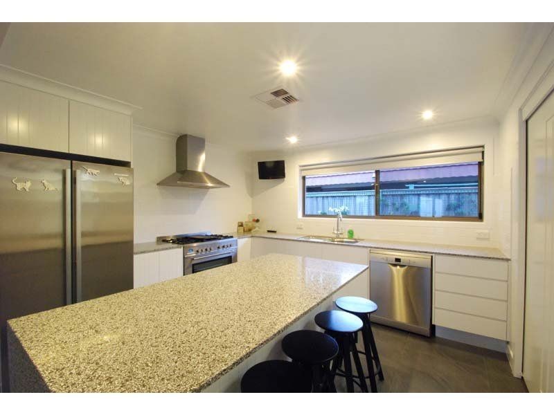 8 Violet Court, Miami QLD 4220