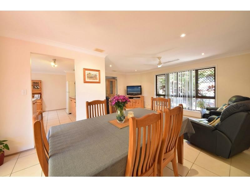 7 Boston Place, Burleigh Waters QLD 4220