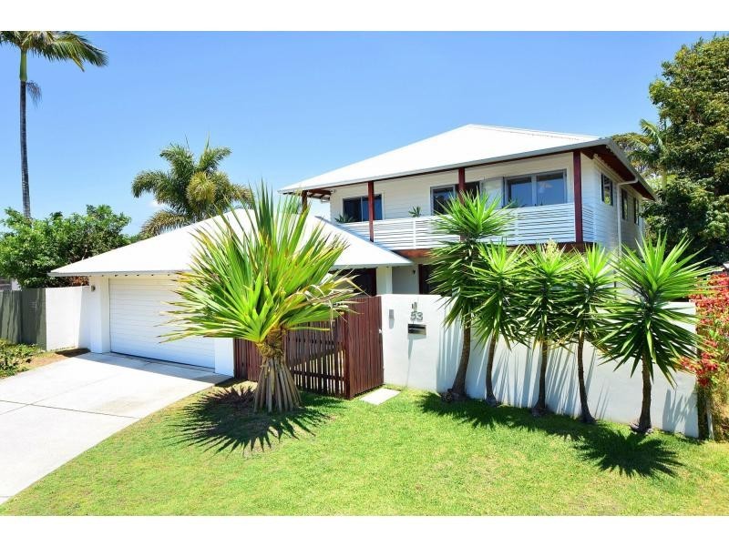 53 Warrina Crescent, Burleigh Waters QLD 4220