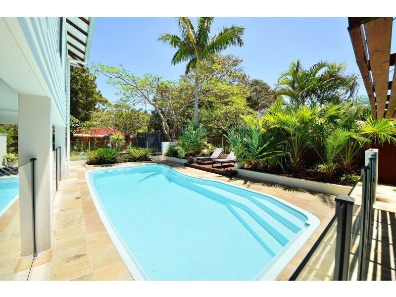 53 Warrina Crescent, Burleigh Waters QLD 4220