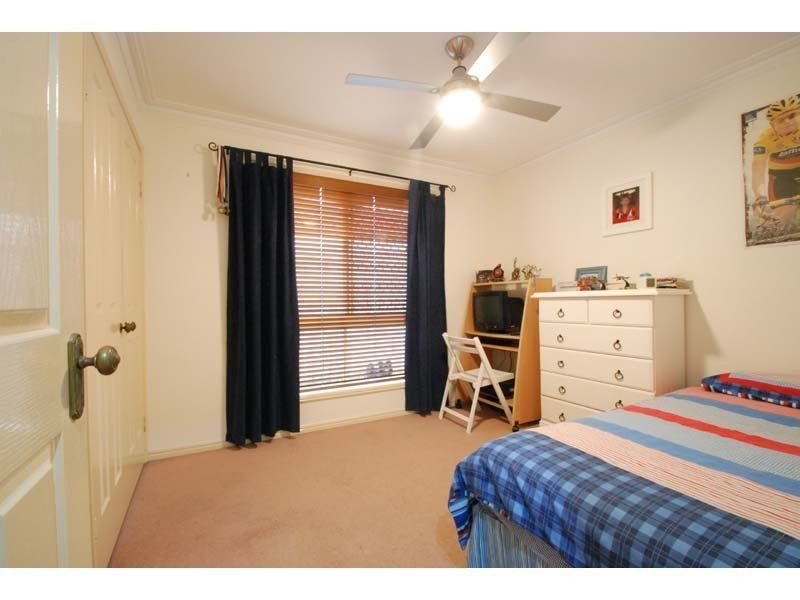 38 Wedgebill Parade, Burleigh Waters QLD 4220