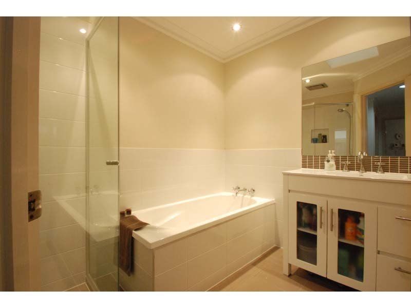 38 Wedgebill Parade, Burleigh Waters QLD 4220