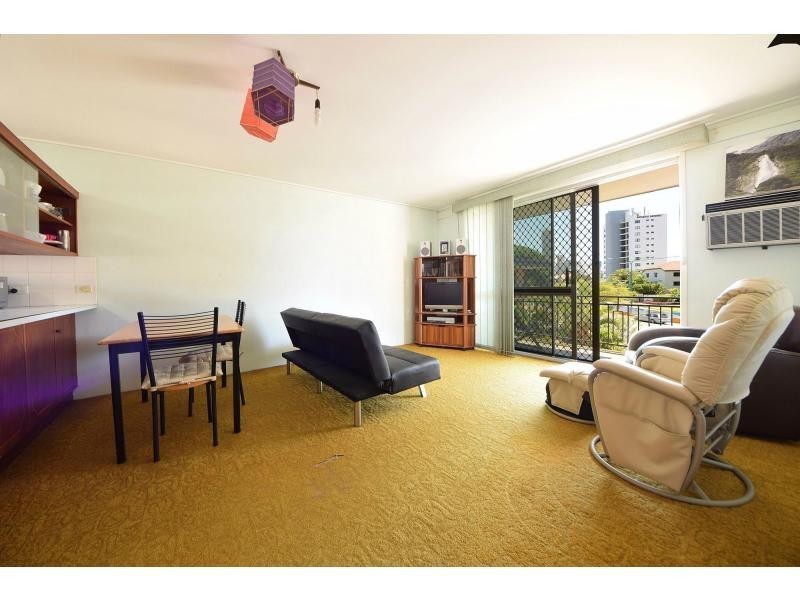 10/1740 Gold Coast Highway, Burleigh Heads QLD 4220