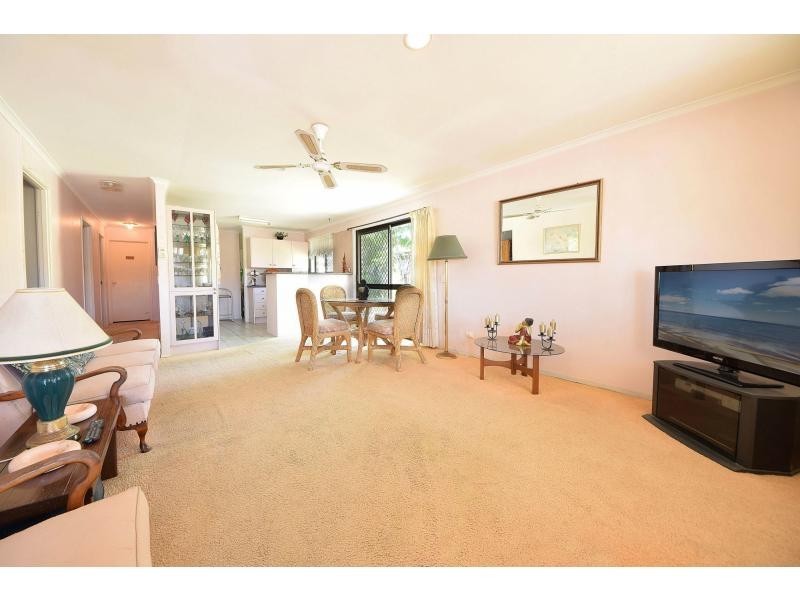 2/85 Christine Avenue, Burleigh Waters QLD 4220