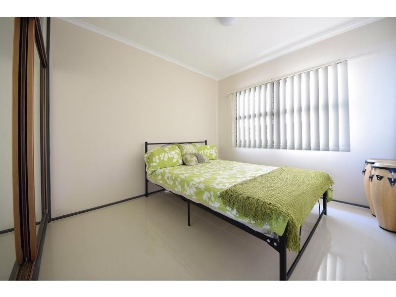 2/18 Brake Street, Burleigh Heads QLD 4220