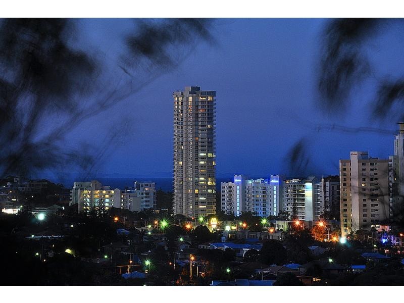 2/22 View Street, Burleigh Heads QLD 4220