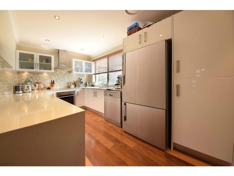 2/2073 Gold Coast Highway, Miami QLD 4220