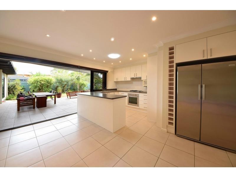 31 Sandpiper Drive, Burleigh Waters QLD 4220