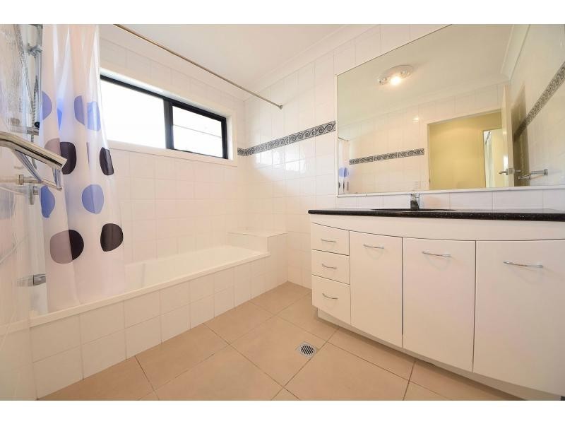 31 Sandpiper Drive, Burleigh Waters QLD 4220