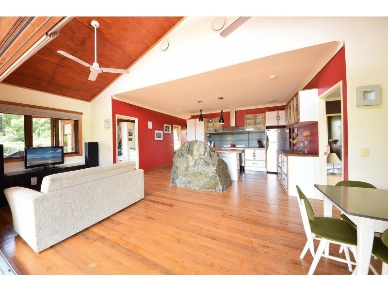 12 Creek Way, Currumbin Valley QLD 4223