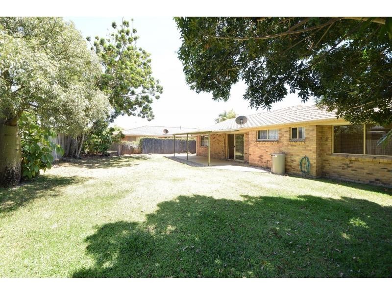 10 Southlake Drive, Varsity Lakes QLD 4227