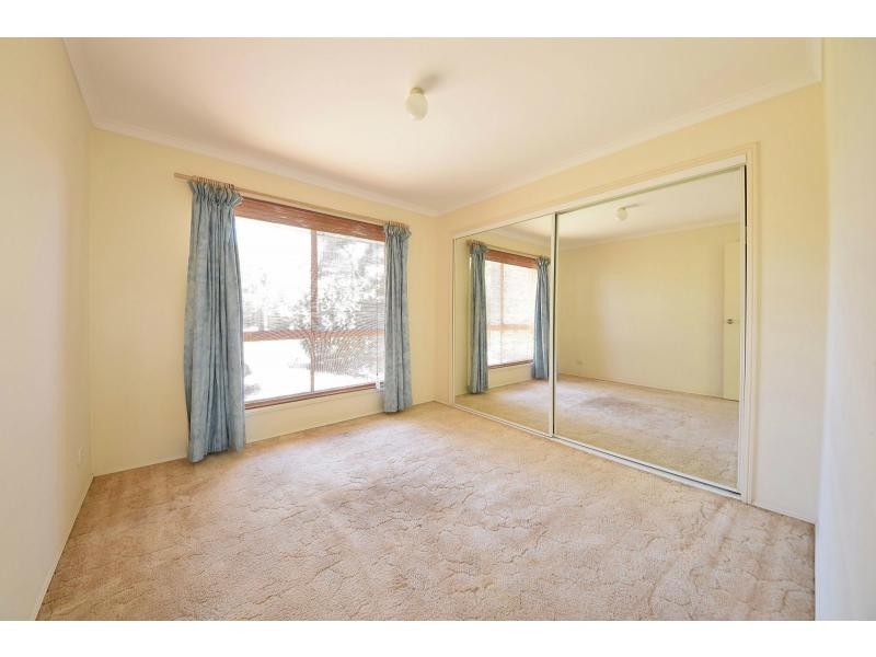 10 Southlake Drive, Varsity Lakes QLD 4227