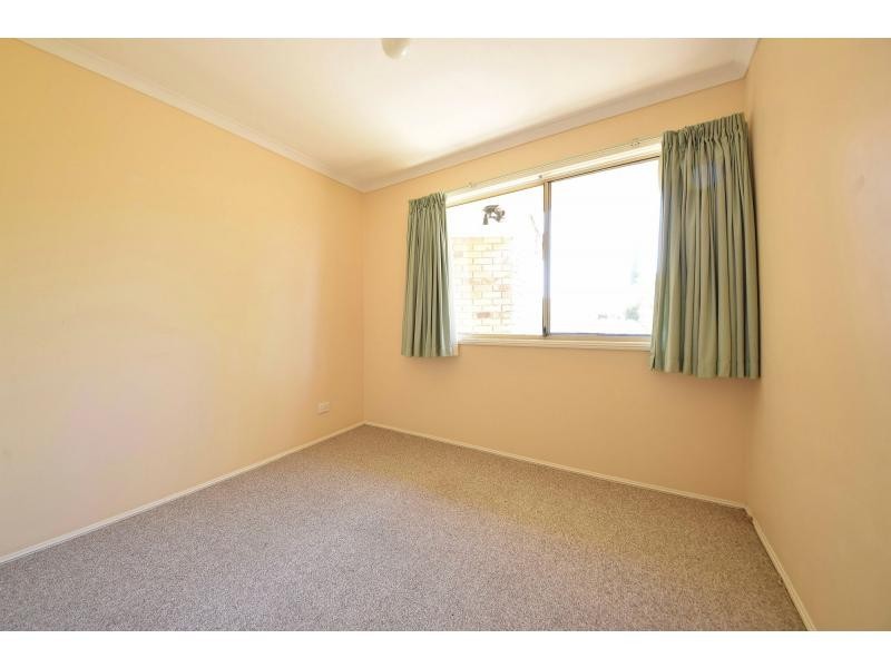 10 Southlake Drive, Varsity Lakes QLD 4227