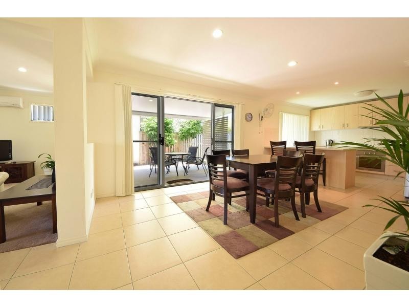 9 Worchester Terrace, Reedy Creek QLD 4227