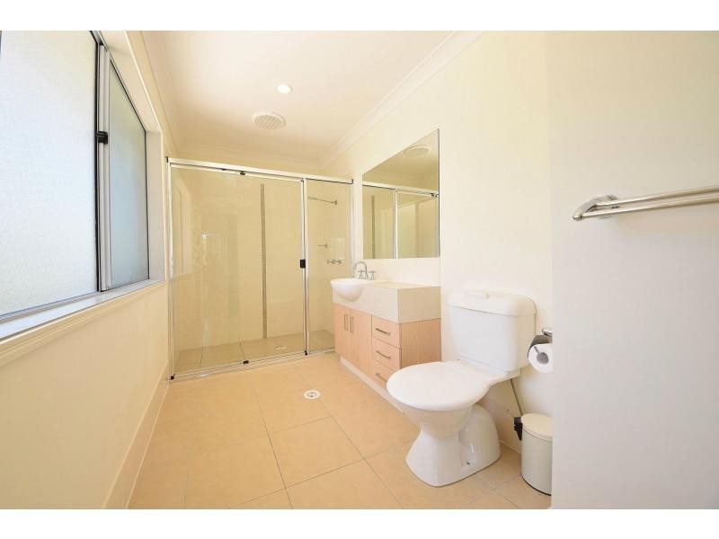 9 Worchester Terrace, Reedy Creek QLD 4227