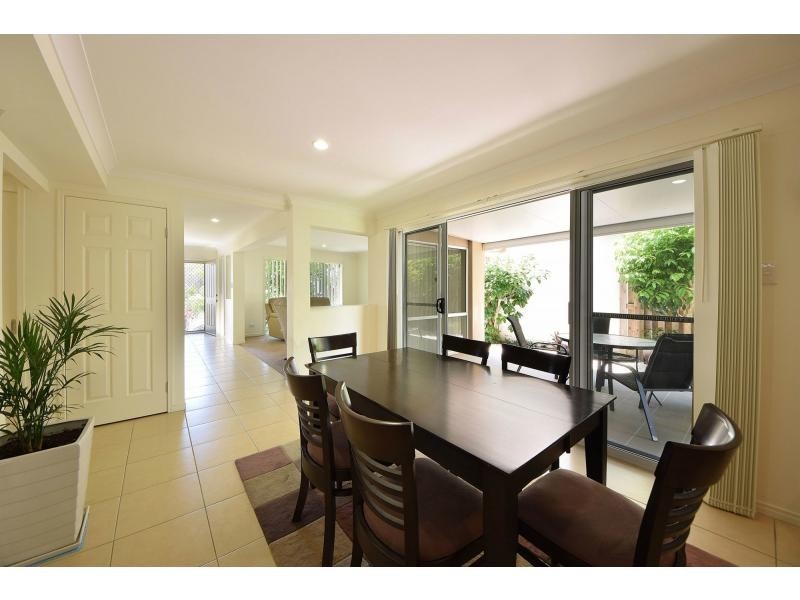 9 Worchester Terrace, Reedy Creek QLD 4227