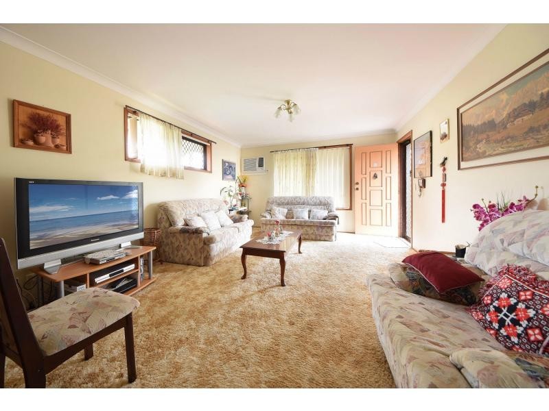 2/80 Dawn Parade, Miami QLD 4220