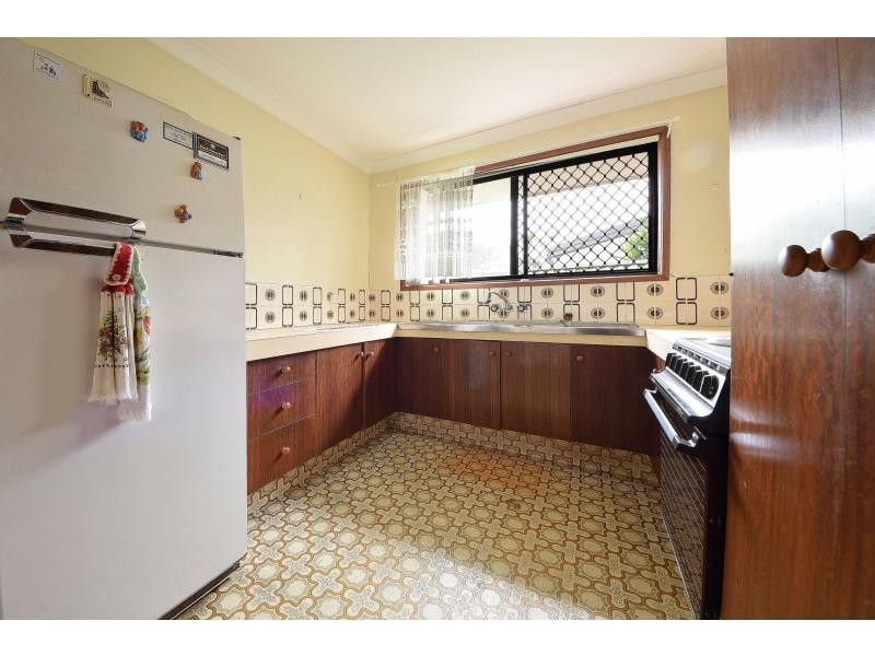 2/80 Dawn Parade, Miami QLD 4220